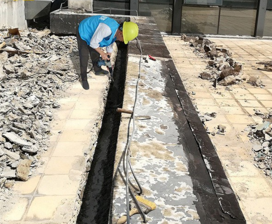 变形缝漏水维修